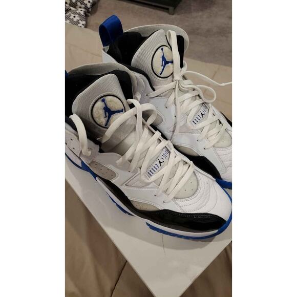 Jordan Jumpman Two Trey \